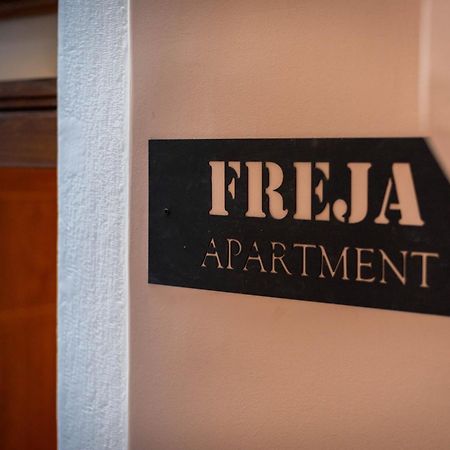 Freja- Luxury Studio Apartment Old Town Zadar Center Bagian luar foto